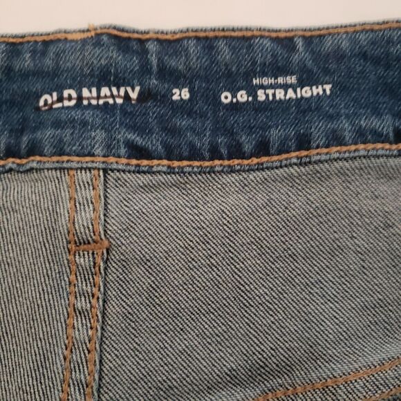 OLD NAVY Women SIZE 26 High Waist O.G. Straight Distress Jean Cuff Shorts - Picture 6 of 11